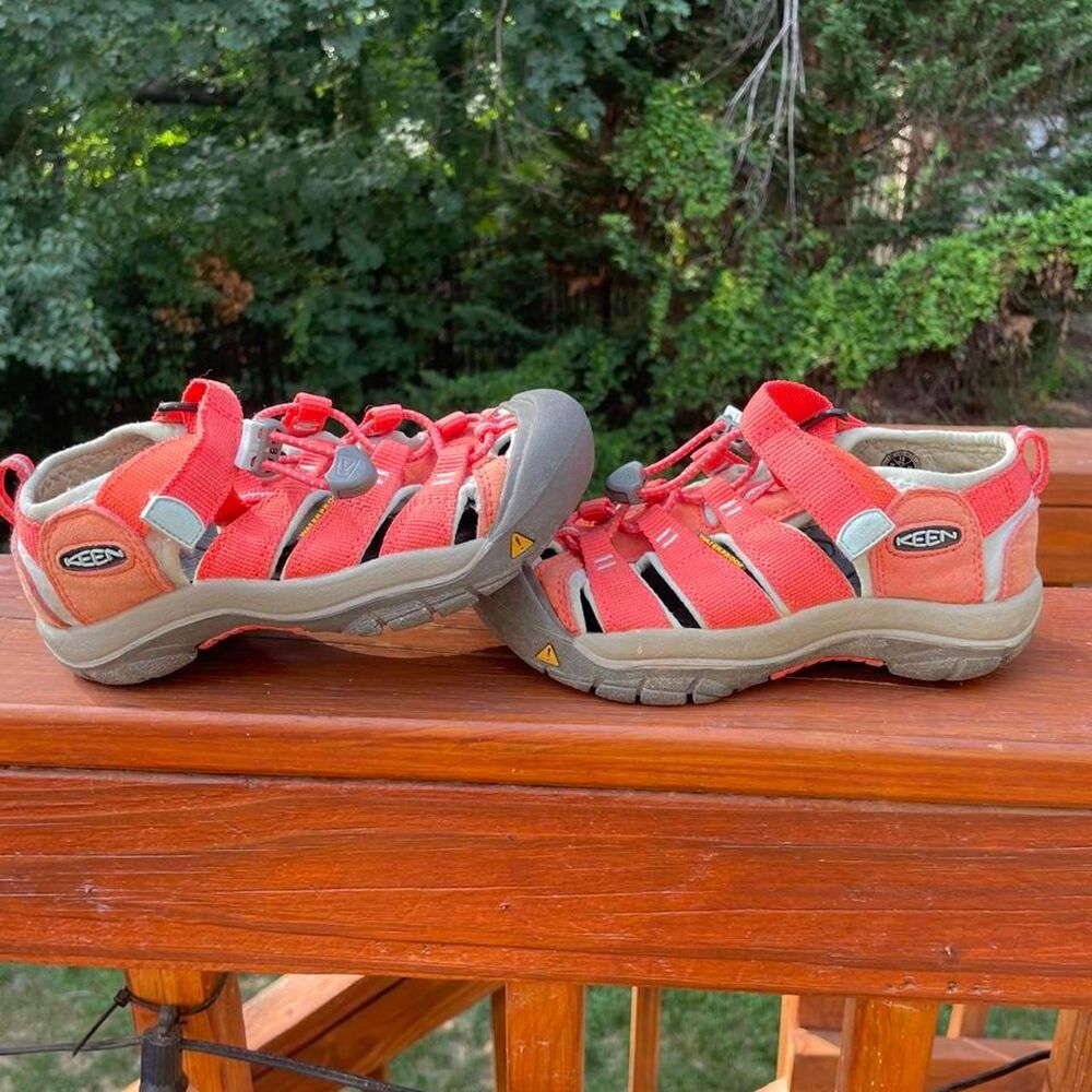 Kids 13 Keen Coral/ Orange Watershoes Sandals